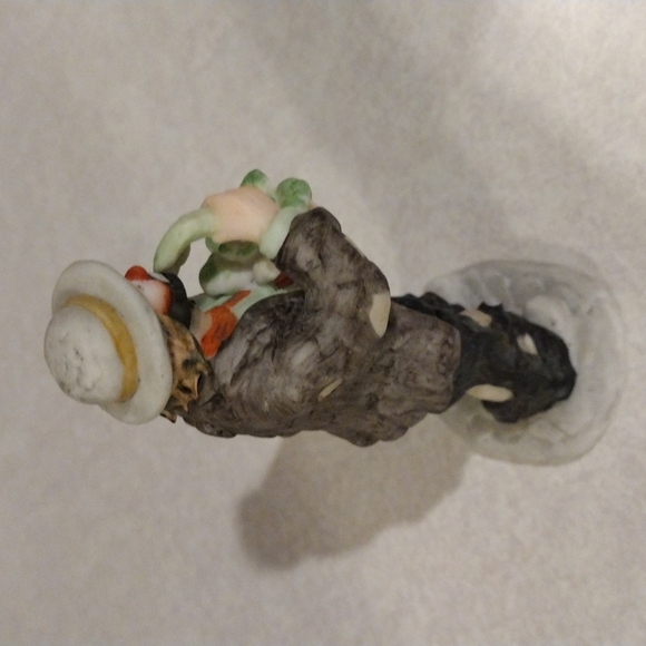 Emmett Kelly Jr. figurine. - Picture 2 of 8